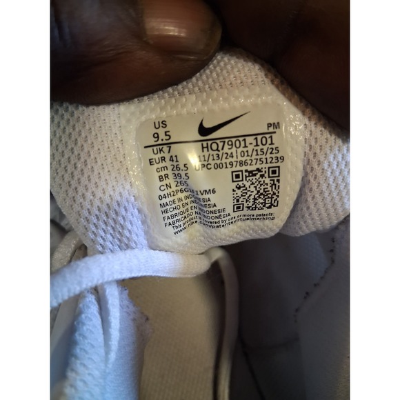 Nike V5 RNR White Black Metallic Silver Womens HQ7901-101 VNDS Sz 9.5 - Picture 8 of 8